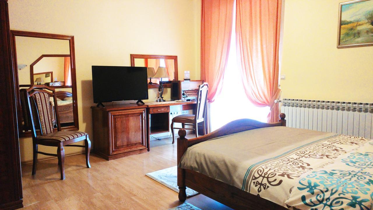 Hotel Derby Orasje المظهر الخارجي الصورة