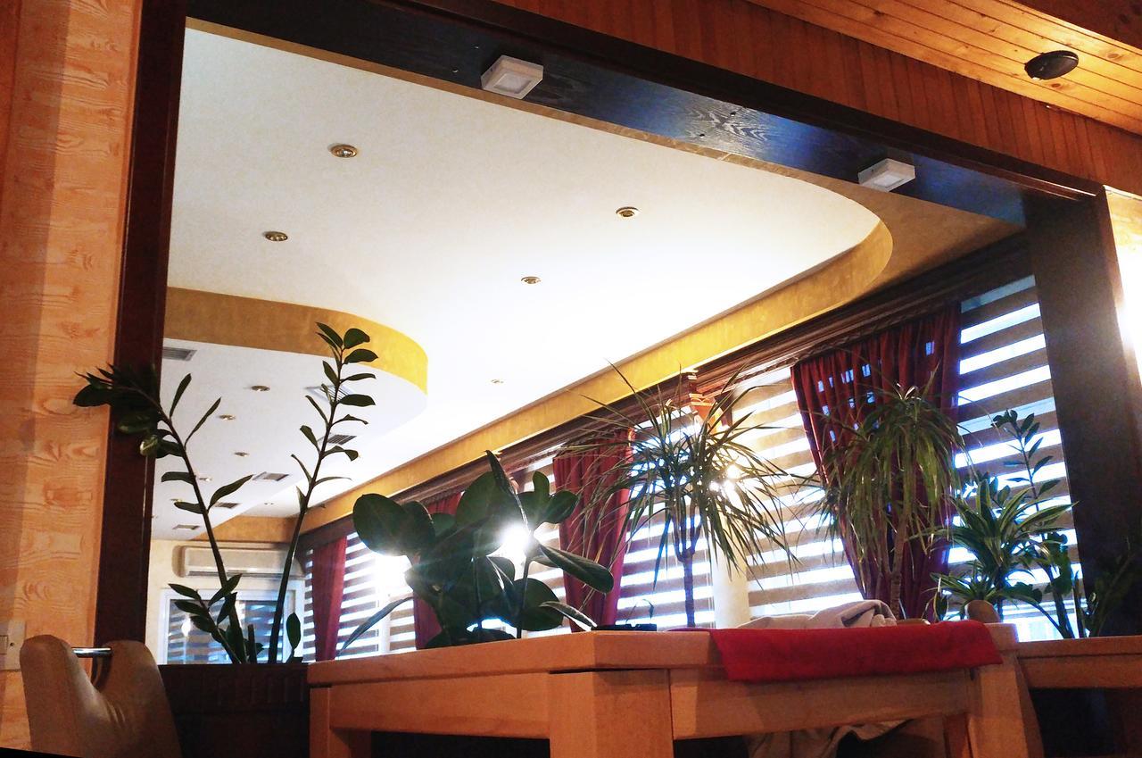 Hotel Derby Orasje المظهر الخارجي الصورة
