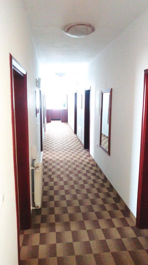 Hotel Derby Orasje المظهر الخارجي الصورة